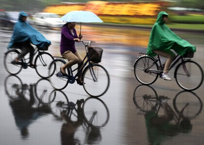 下雨骑车