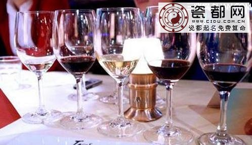 与领导喝酒应牢记的18个诀窍                    三联