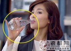 欢乐颂刘涛安迪喝的水是什么牌子?安迪喝的水贵吗多少钱一瓶?
