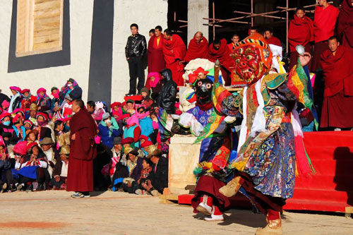 云南藏族的宗教节日都有哪些