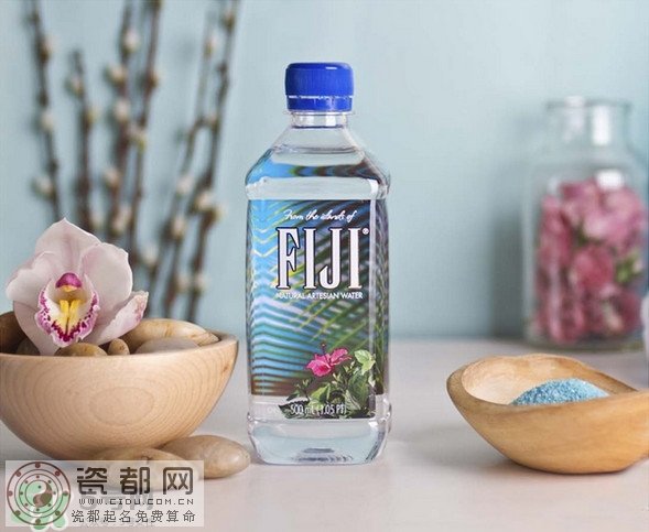 欢乐颂2安迪喝的水是什么牌子？欢乐颂2刘涛喝的水同款